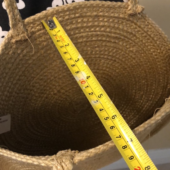 Jute blend round shoulder bag with multi-color tassel detail - Picture 11 of 12